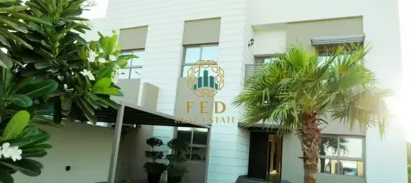 5 bedrooms Villa in Sharjah, UAE No. 8198 3