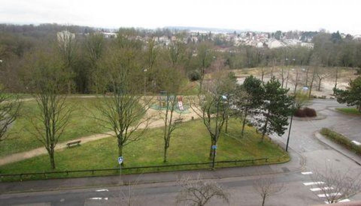 3 bedrooms Condo in Nancy, France No. 7489