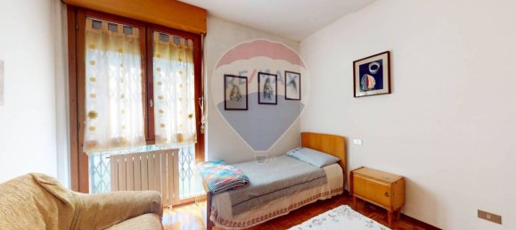 Apartamento de 2 dormitorios en Usmate Velate, Italy No. 325985 10