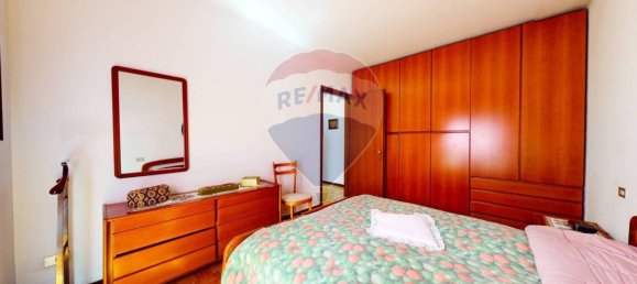 Apartamento de 2 dormitorios en Usmate Velate, Italy No. 325985 16