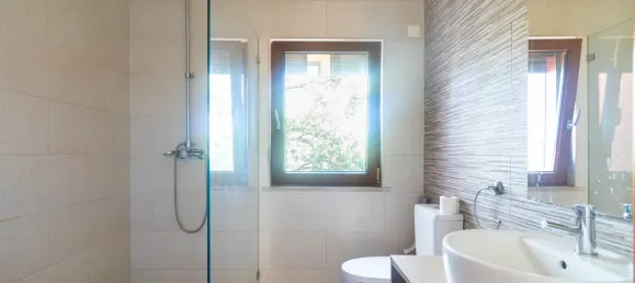 4 bedrooms House in Santa Catarina da Fonte do Bispo, Portugal No. 95297 18