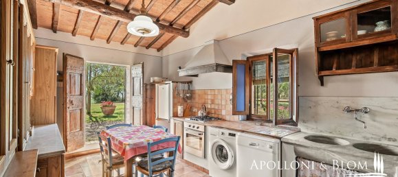 4 bedrooms House in Foiano della Chiana, Italy No. 53538 22