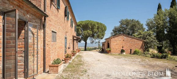 4 bedrooms House in Foiano della Chiana, Italy No. 53538 38