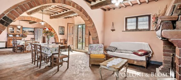 4 bedrooms House in Foiano della Chiana, Italy No. 53538 6