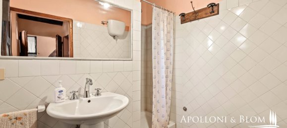 4 bedrooms House in Foiano della Chiana, Italy No. 53538 24