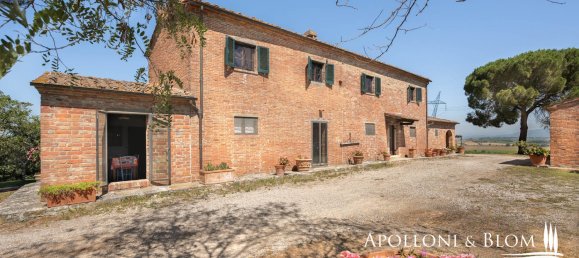 4 bedrooms House in Foiano della Chiana, Italy No. 53538 10