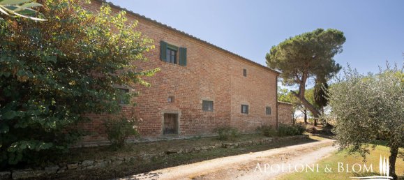 4 bedrooms House in Foiano della Chiana, Italy No. 53538 37