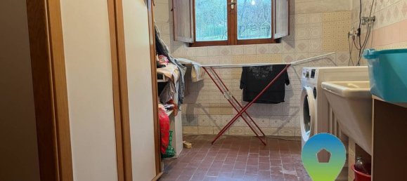 Villa de 5 dormitorios en Gropparello, Italy No. 113772 33