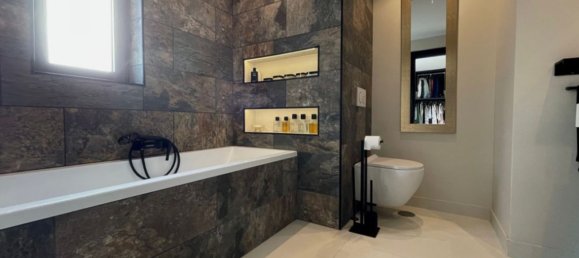 4 bedrooms House in Marbella, Spain No. 73373 10