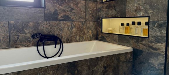 4 bedrooms House in Marbella, Spain No. 73373 9