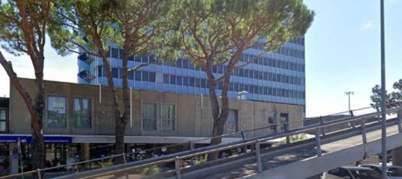 86m² Office in Ravenna, Italy No. 380717 8