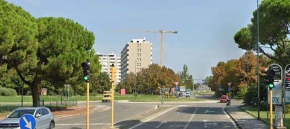 86m² Office in Ravenna, Italy No. 380717 18