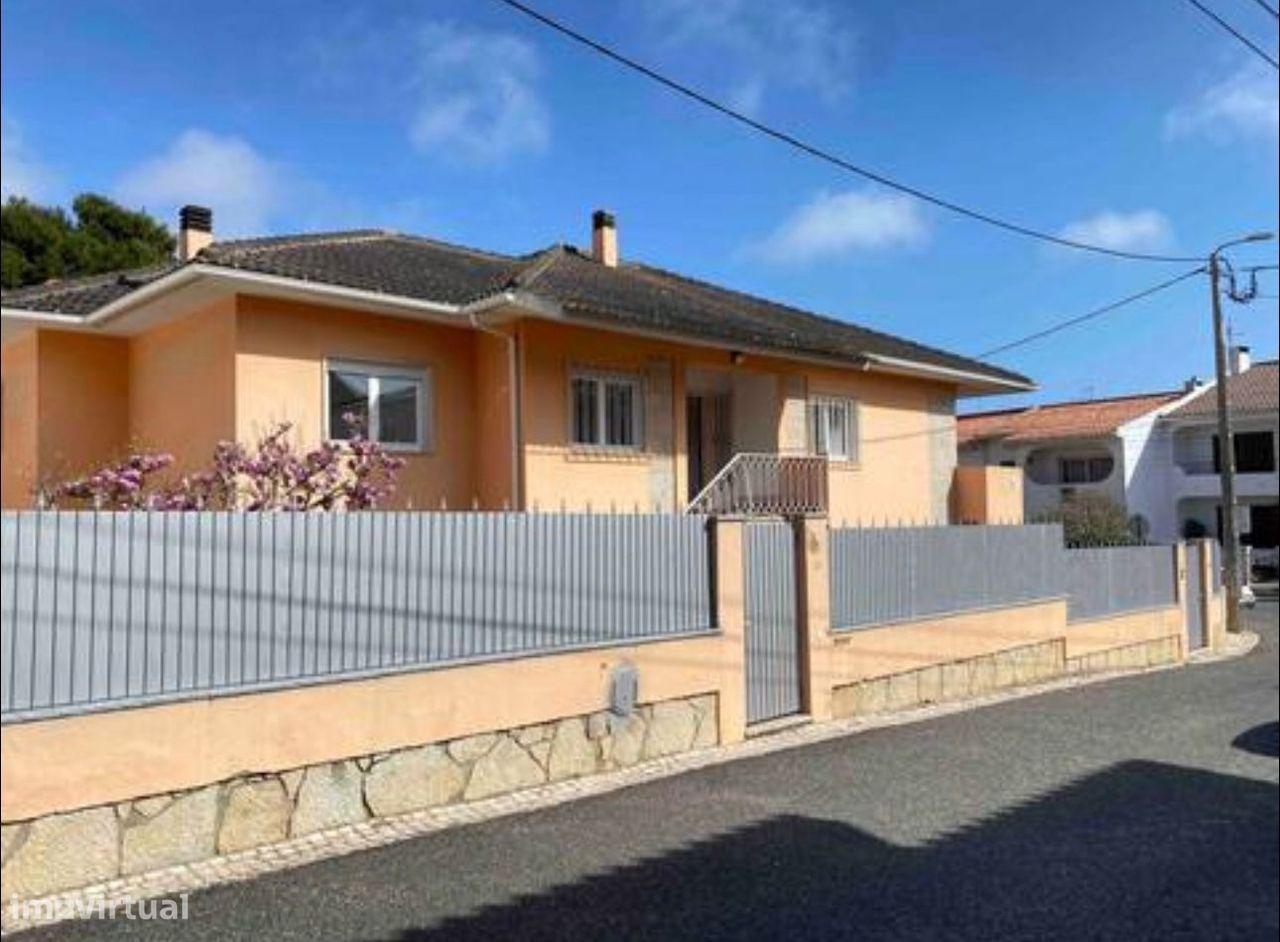 8 bedrooms House in Porto Salvo, Portugal No. 242843