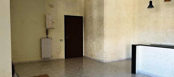 Apartamento de 2 dormitorios en Foggia, Italy No. 320438 6