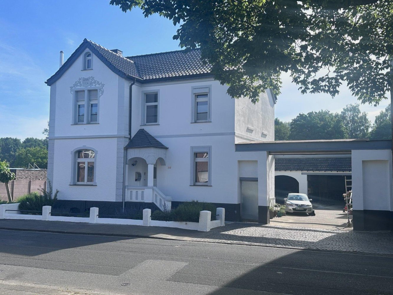 Вилла с 4 спальнями в Хайнсберг, Германия № 254486