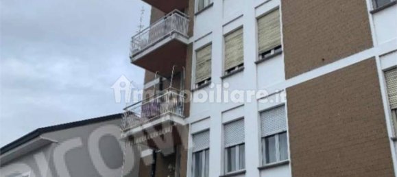 4 rooms Apartment in Turbigo, Italy No. 16830 4