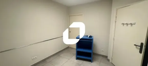 220m² Office in Raches, France No. 302411 4