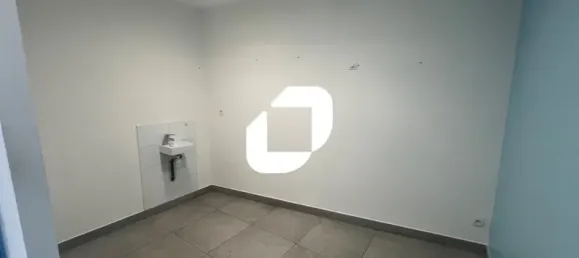 220m² Office in Raches, France No. 302411 16