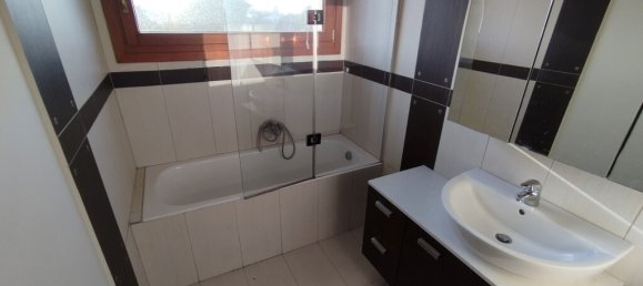 Propiedad comercial de 4 dormitorios en Pylaia, Greece No. 2907 20