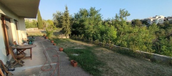 Propiedad comercial de 4 dormitorios en Pylaia, Greece No. 2907 28