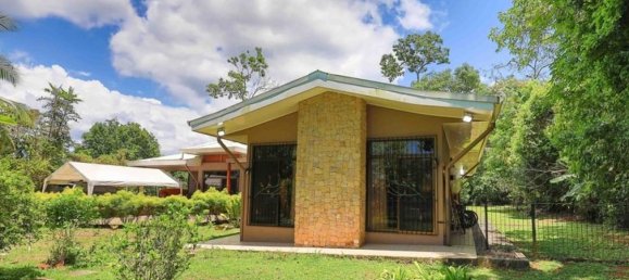 4 bedrooms House in Savegre, Costa Rica No. 2001 3