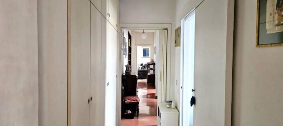4 rooms Apartment in Rome, Italy No. 34134 10