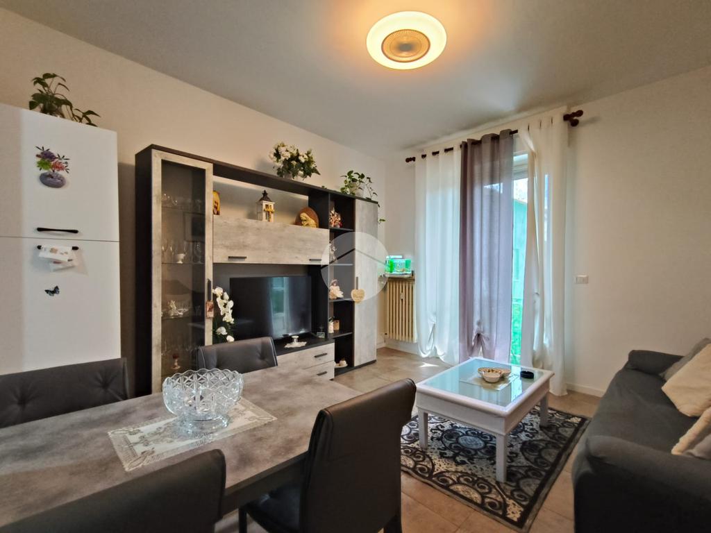 2 bedrooms Apartment in Bra, Italy No. 356661