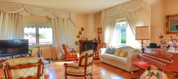 5 bedrooms Villa in Montopoli in Val d'Arno, Italy No. 307208 5