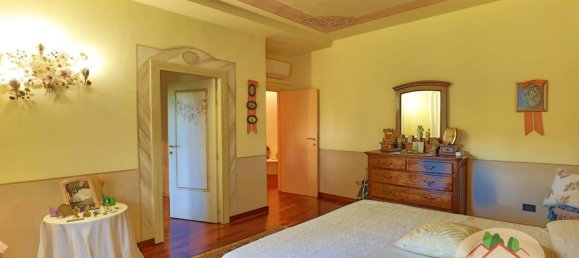 5 bedrooms Villa in Montopoli in Val d'Arno, Italy No. 307208 22