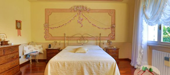 5 bedrooms Villa in Montopoli in Val d'Arno, Italy No. 307208 24