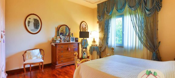 5 bedrooms Villa in Montopoli in Val d'Arno, Italy No. 307208 14