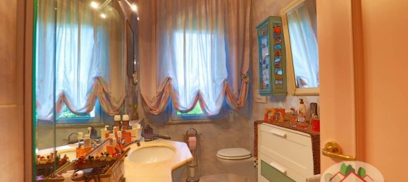 5 bedrooms Villa in Montopoli in Val d'Arno, Italy No. 307208 16