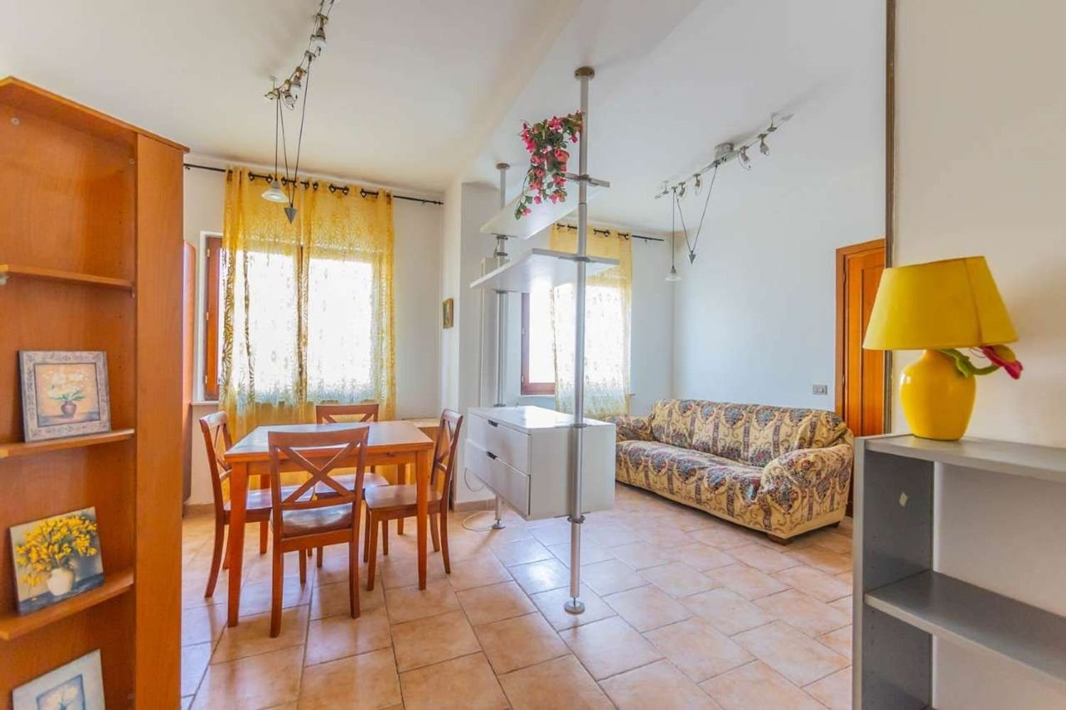 2غرفة شقة في Ciampino, Italy رقم 289742