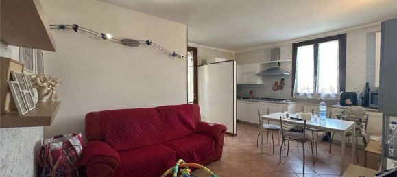 3 rooms Apartment in Mantua, Italy No. 250760 7