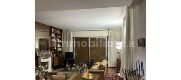 6 Schlafzimmer Villa in Erba, Italy, Nr. 3275 4