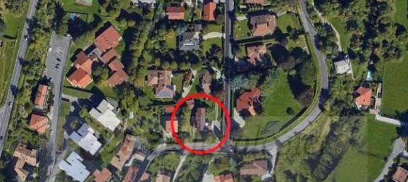 6 Schlafzimmer Villa in Erba, Italy, Nr. 3275 21