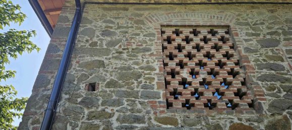 5 bedrooms House in Lamporecchio, Italy No. 358174 8