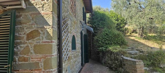 5 bedrooms House in Lamporecchio, Italy No. 358174 11