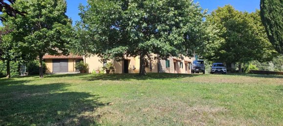 5 bedrooms House in Lamporecchio, Italy No. 358174 17