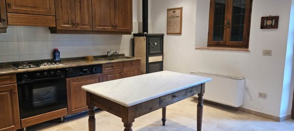 5 bedrooms House in Lamporecchio, Italy No. 358174 30