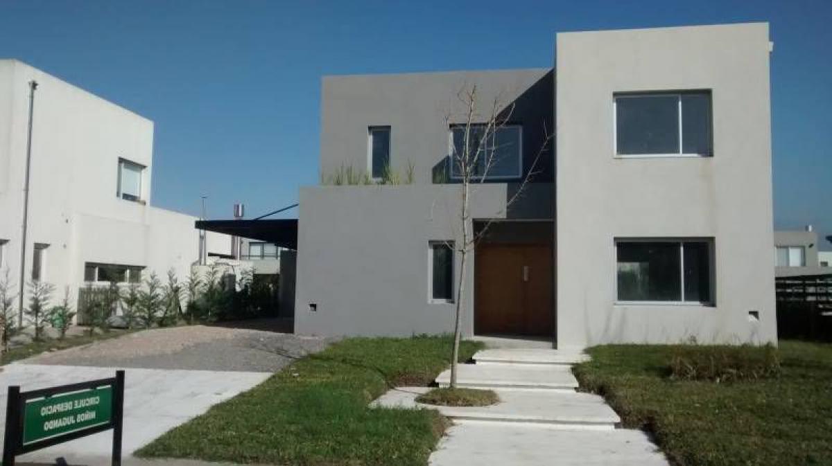 4 bedrooms House in Tigre, Argentina No. 4082