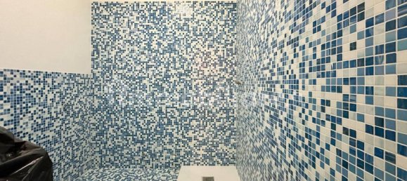 3 bedrooms Apartment in Udine, Italy No. 279323 8