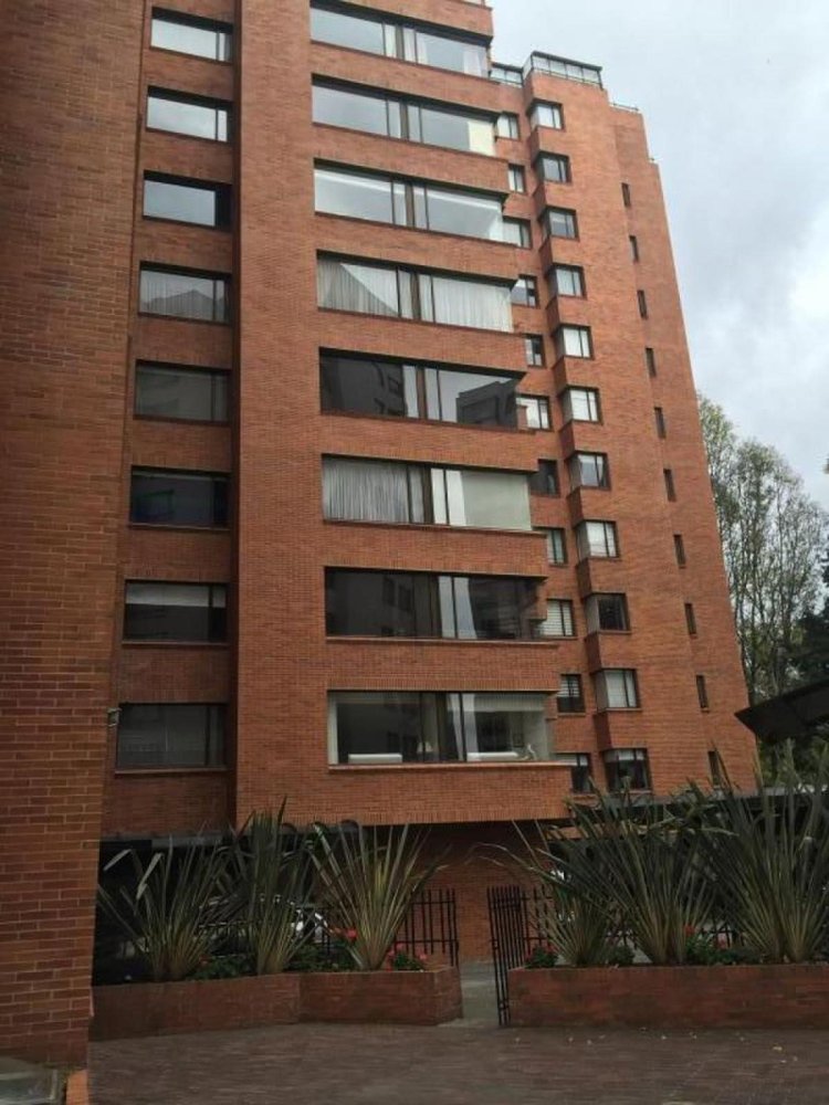 2 bedrooms House in Bogota, Colombia No. 9789