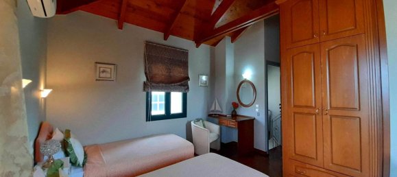 4 bedrooms Villa in Chania, Greece No. 80 10