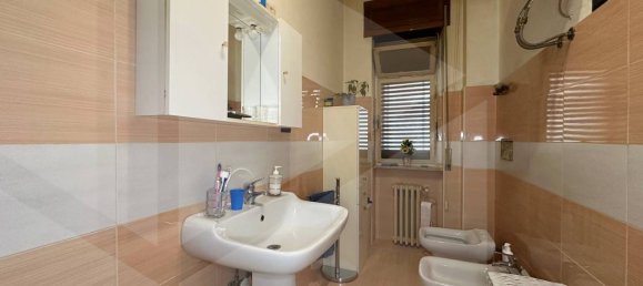 4 rooms Apartment in Foggia, Italy No. 26020 46