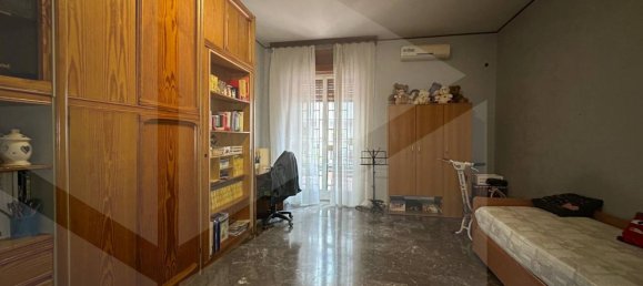 4 rooms Apartment in Foggia, Italy No. 26020 67
