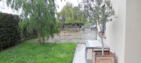 10 rooms Villa in Forte dei Marmi, Italy No. 37151 6