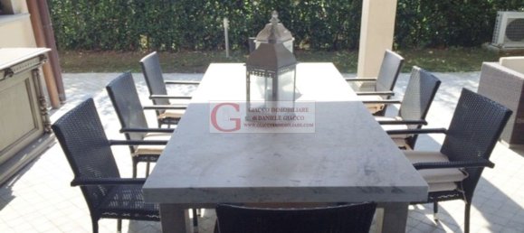 10 rooms Villa in Forte dei Marmi, Italy No. 37151 4