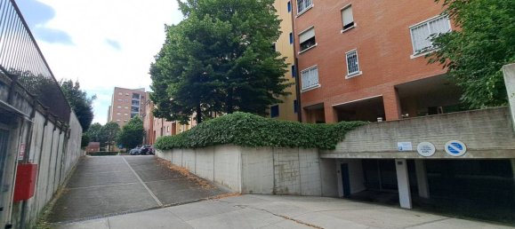 16m² Garage in Bologna, Italy No. 71237 7