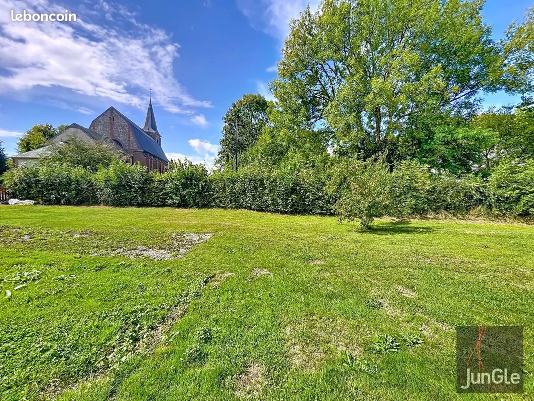 468m² Land in Preaux, France No. 358086